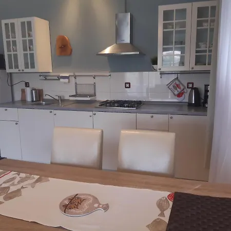 Green Garden Appartamento Pola