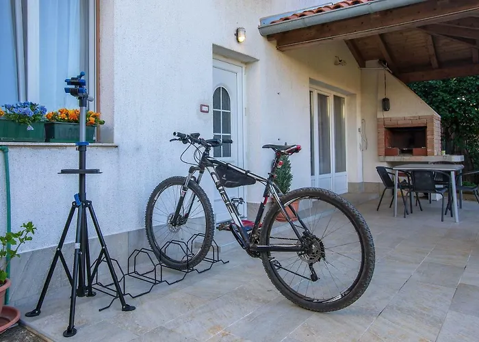 Apartment Green Garden Pula