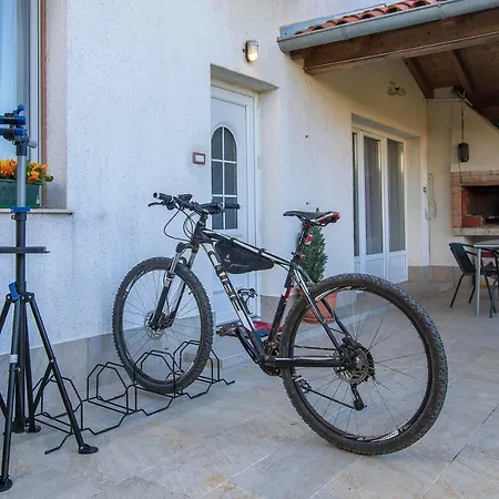 Апартаменти Green Garden Пула